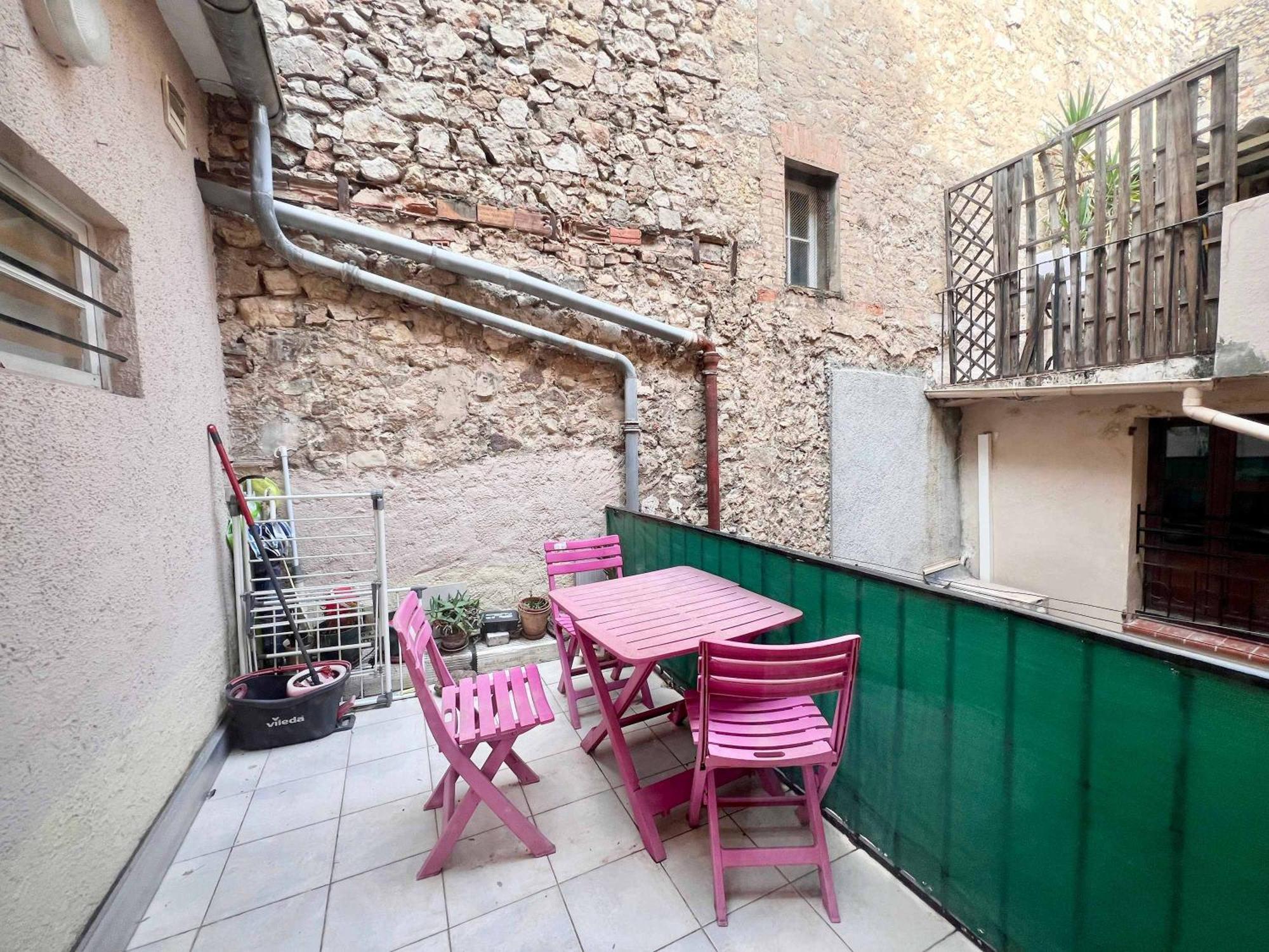 A043-functional Downtown Appartement *